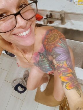 Redhead Kitchen Sink Peeeeee