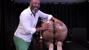 Mama, senta ou passa, os homens que ela definiu, mediu a bunda da morena gostosa, e precisa fazer terapia porqu&ecirc_... - Marcelly Melo (WATCH ON: SHEER/RED)