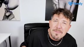 Lena the Plug gets a surprise while discussing intimate matters over pillow talk