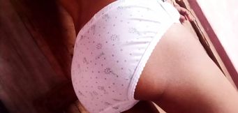 Beautiful Indian Desi a woman masturbates