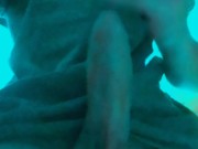 Argentino dominante se masturba con su gran polla