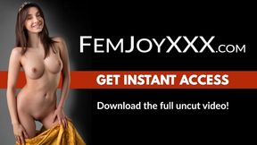 Connie Carter′s moaning wet pussy fingering act