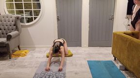 so good to finally be in the same space as becci beyond, faeriewillow and scarlotrose ! had a lovely group exercise and hand ...