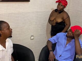 Afro housewife screw family visitor on summer visit