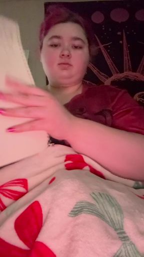 Cute amateur teen shows off her homemade moves