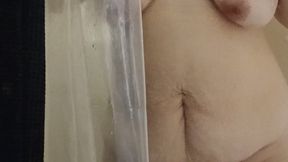 Peeking at MILF Showering
