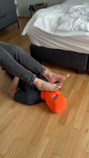 Watch him licking my feet