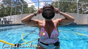 Oval mask with extended hose regulator with mask doffdonclear and underwater talk