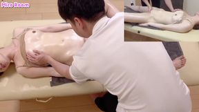【3】オイルマッサージして触りまくってたら興奮して抑えられなくなってそのまま巨乳の客とSEX - 日本人/素人カップル/個人撮影