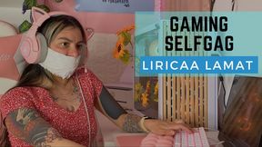Liricaa selfgag's herself for a gaming session
