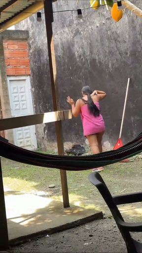 Neighbor, Help Me Out-i'll Pay You