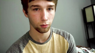 Młode dziewicze dziwki głęboko gardłowe i analnie ru*chane przez wielkie kutasy