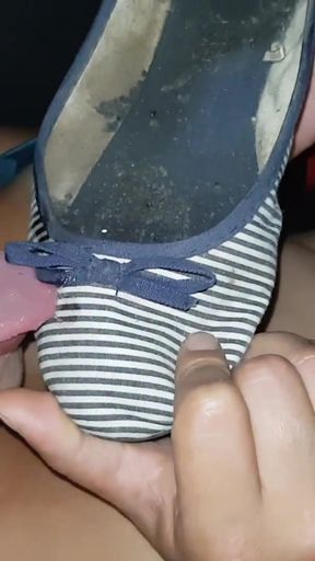 Must-share moment from "Naughty girl lick her dirty shoes"