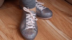 Dolce Amaran taking off her plastic sneakers and showing her sweaty feet FOR MOBILE DEVICES - BBW FEET - BIG FEET - SNEAKER FETISH - SWEATY FEET FETISH - SWEATY SOLES - TOES - SMELLING