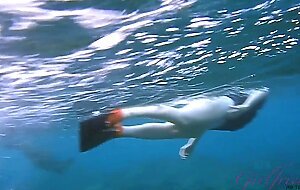 After some snorkeling with Dolly Leigh it's time for some POV action - pt 1 of 2