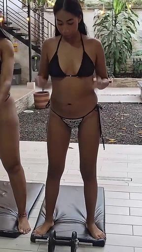 Brianna & Alexa Sexy Workout Youll Want on Repeat