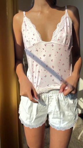 Teen Asian Petite R/asiansgonewild