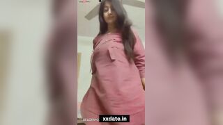 Very hot Pakistani beauty strip nude video