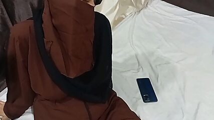 Muslim Step-Sis Gets Dicked Hard After Step-Bro Peeks Under Her Hijab