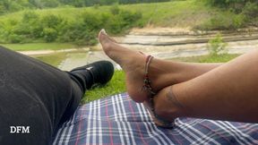 “Lucky foot freak got to take these feet for a picnic”