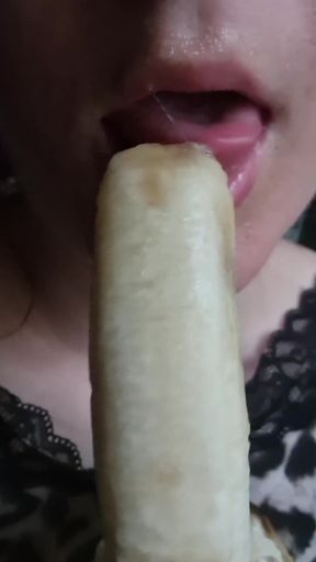 I want this banana in my mouth right now...   Clip 1