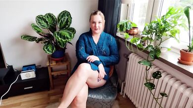 Mamma onanerar för dig och ger runkinstruktioner