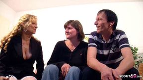 German mature MILF teaches old couple how to fuck in a homemade FFM 69