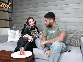 Large Booty Muslim Stepmom Bangs BBC Stepson