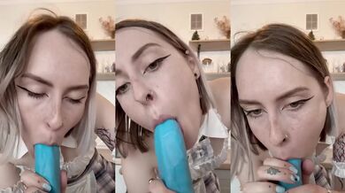 Brunette stepsis licks bites her tattooed pussy raw on cam