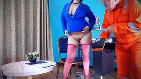 SEXRETARY. Secretary, engineer and shredder. Stupid secretary shreds paper in the office. Masturbates and gets an orgasm. FULL VIDEO 123