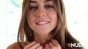 Riley Reid wants to suck your cock