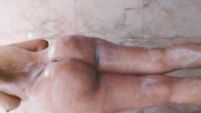 Desi Stepsister Caught in Camera When She Is Bathing