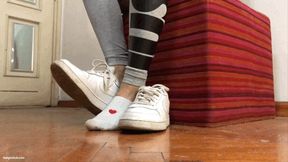 WHITE SOCKS IN NIKE SNEAKERS (LONG) - MP4 HD