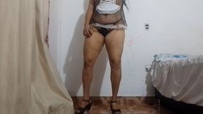 Big Ass MILF Masturbates Her Pussy on Video Call with Neighbor