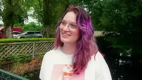 Jade succumbs to temptation! - Jacquie et Michel TV