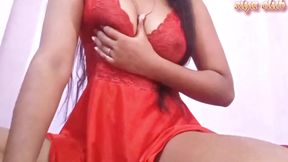 Siya Bhabhi Got Her Pussy Torn with a Banana (hindi)