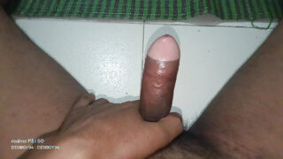 วิดีโอ POV ของเด็กหนุ่มชาวเอเชียวัยรุ่น อวัยวะเพศใหญ่ ถูกกระทำทางทวารหนัก