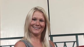 Blonde MILF on the porno casting enjoys with creampie ending