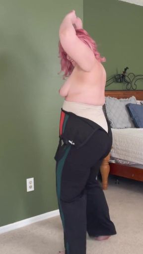 BBW Whore Strips Down and Jiggles Her Fat Body