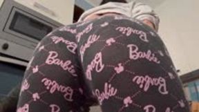 FARTING IN BARBIE LEGGINGS