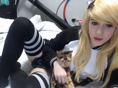 Amateur Webcam Cute Teen Plays Solo with Big Dildo