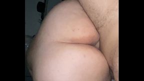 Ela senta gostoso no meio da noite