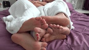 6 sexy legs from under the covers S a