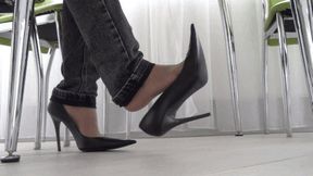 heels the pants the table 2FS