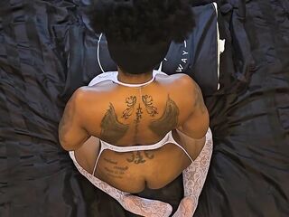 Lyric Sky: Twerk Queen Smokes a Blunt & Demands Worship – Submit to Your Headmistress, Thrall!