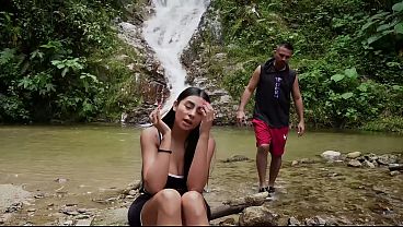 The tour guide ends up filling my pussy with delicious cum!! - Melani Latina