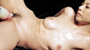 ”Slutty Natsumi lies down spreads her legs & is toyed”