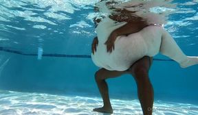 Ssbbw Menabobina Underwater Sex