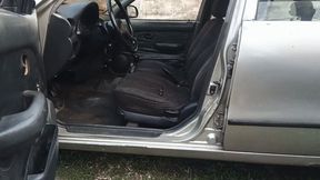 I help my lover by sucking his cock while he speeds up my car (3)