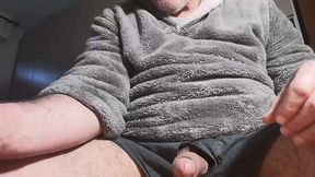 A Pleasant Wank on a Sunny Winter Sunday!